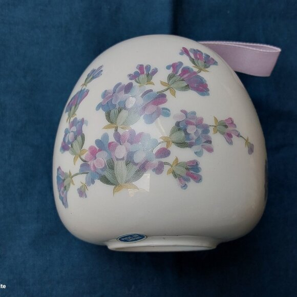 Vintage ceramic potpourri holder pomander white with purple flowers 1970s Japan - Picture 4 of 7